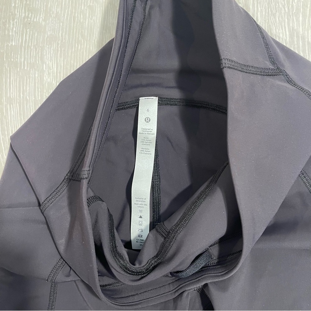 NWT Lululemon Power Thru High Rise Crop 23" Black size 6 - Picture 9 of 15